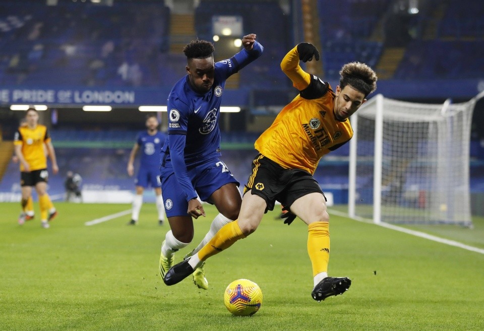  阿森纳锋线哑火遭狼队逼平  