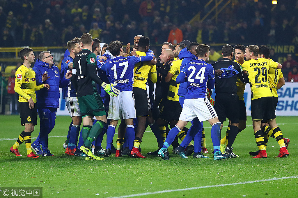  沙尔克零四触底反弹点燃德甲保级烽火